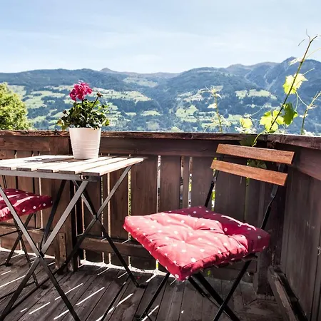 Haus Sonneneck Holiday home Fuegen